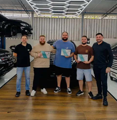 Treinamento master de injeção direta com a equipe